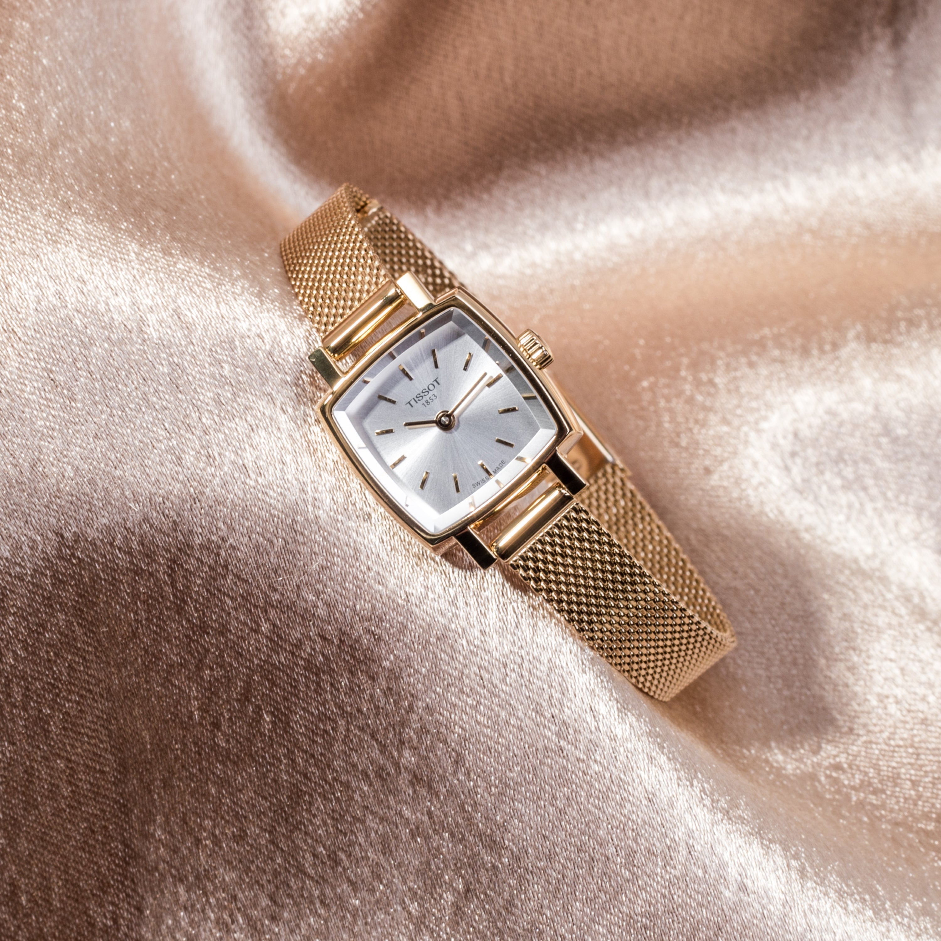  Shop Authentic Tissot Lovely Square Silver Dial Gold Mesh Bracelet Watch For Women - T058.109.33.031.00 - Luxxuri