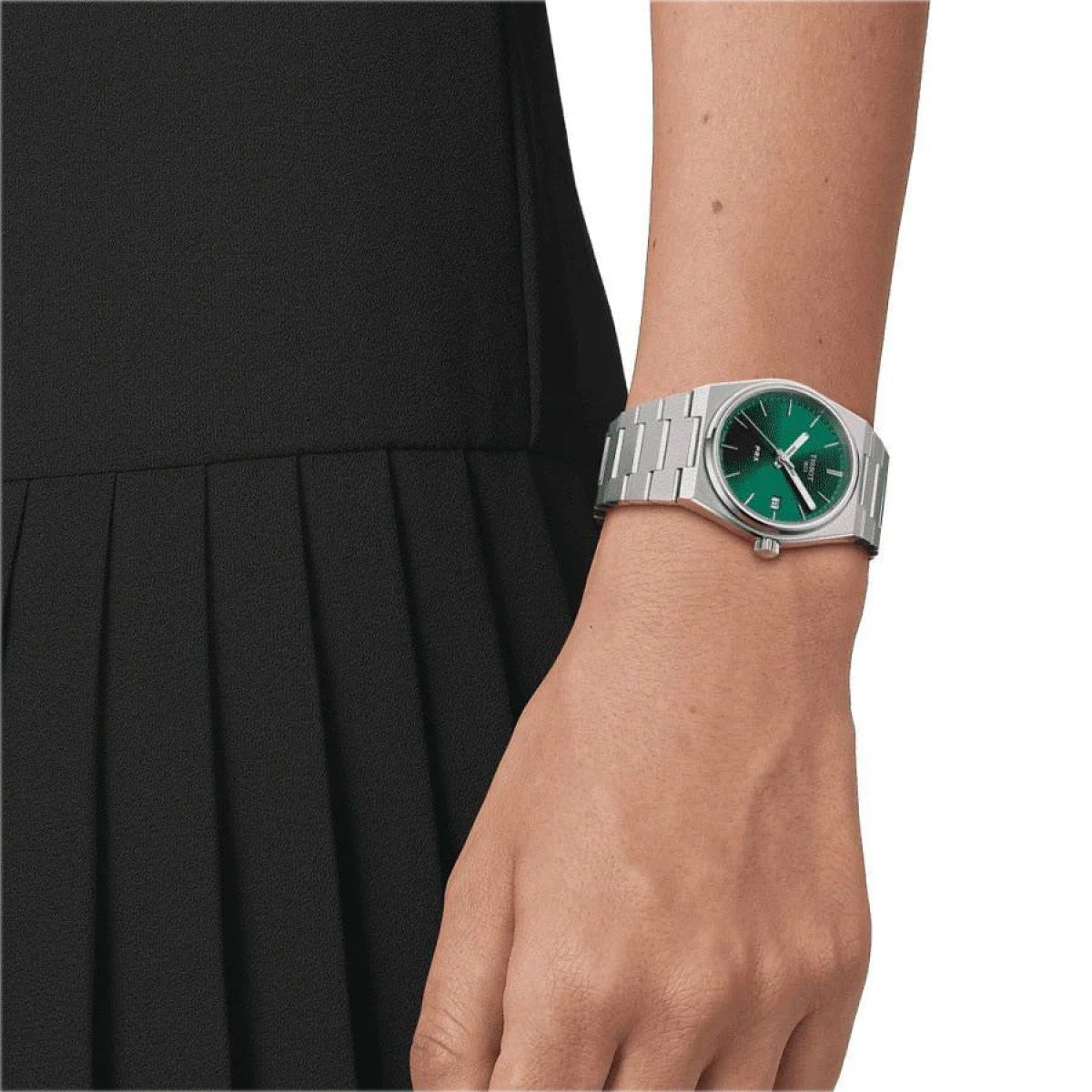  Shop Authentic Tissot PRX Green Dial Silver Steel Strap Watch For Men - T137.410.11.091.00 - Luxxuri