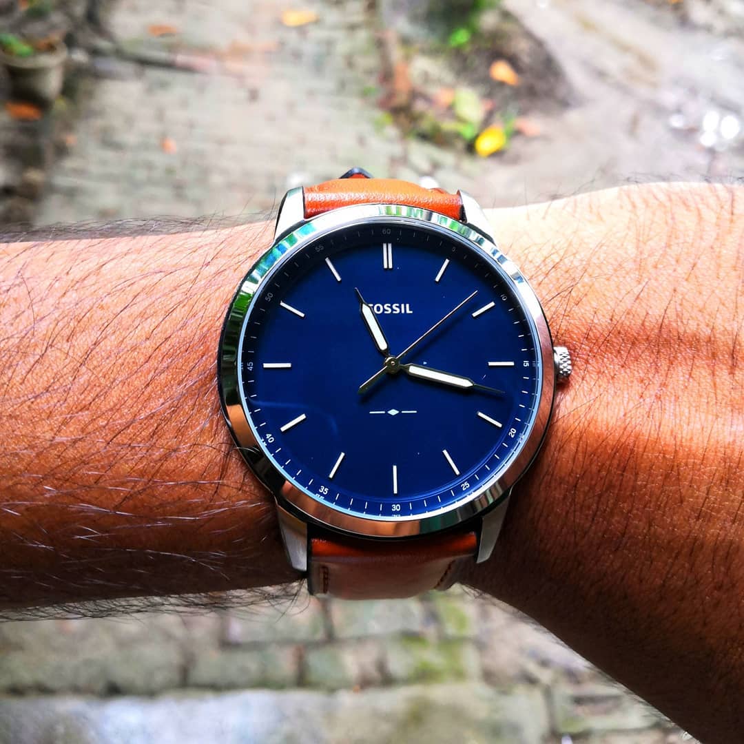  Shop Authentic Fossil Minimalist Blue Dial Brown Leather Strap Watch for Men - FS5304 - Luxxuri