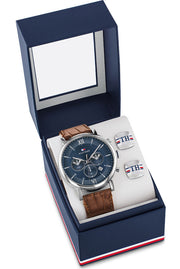  Shop Authentic Tommy Hilfiger Evan Chronograph Blue Dial Brown Leather Strap Watch for Men - 1710393 - Luxxuri
