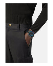  Shop Authentic Versace Icon Active Chronograph Quartz Black Dial Black Steel Strap Watch For Men - VEZ701022 - Luxxuri