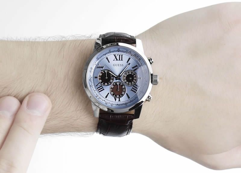  Shop Authentic Guess Horizon Chronograph Analog Blue Dial Brown Leather Strap Watch For Men - W0380G6 - Luxxuri