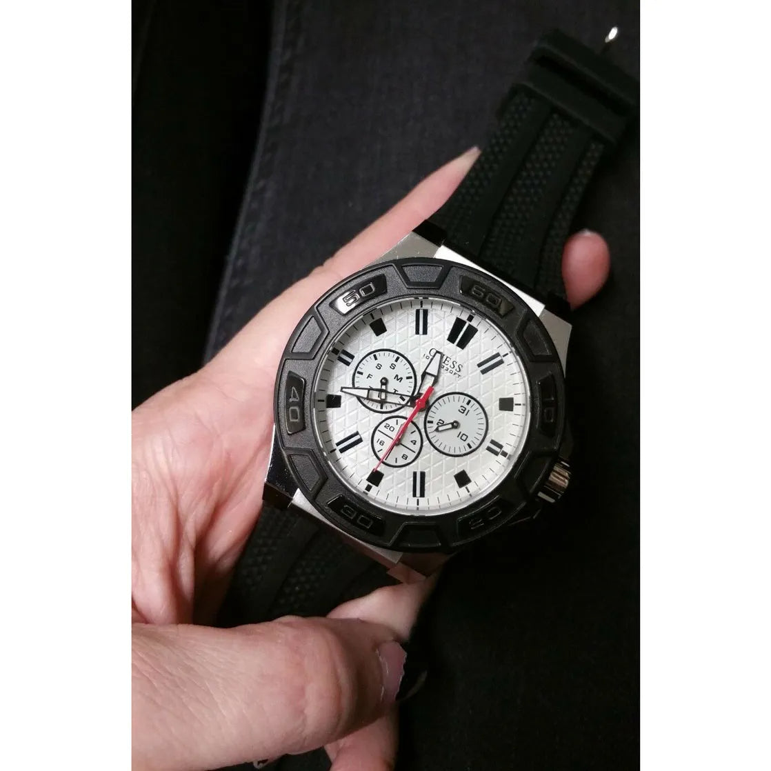  Shop Authentic Guess Force Analog Quartz White Dial Black Rubber Strap Watch For Men - W0674G3 - Luxxuri