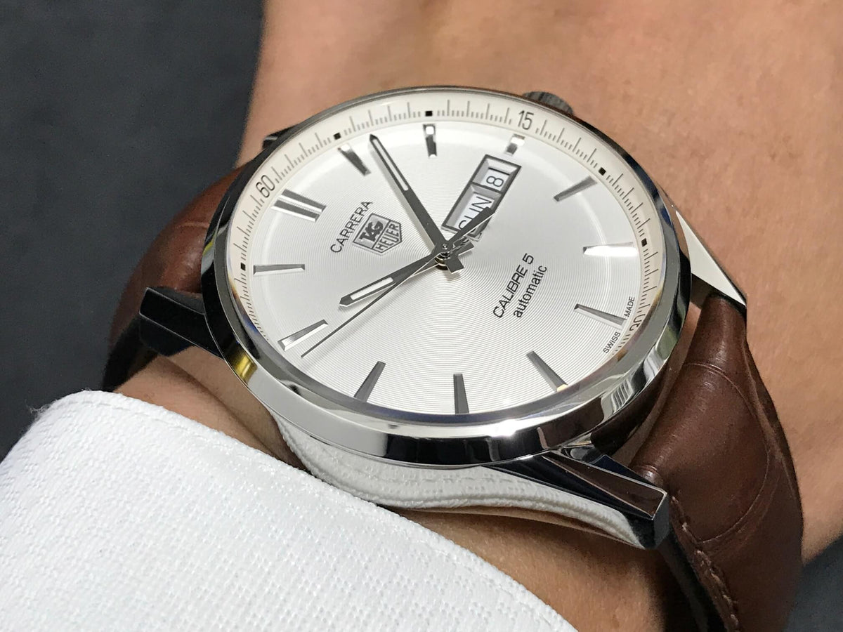  Shop Authentic Tag Heuer Carrera Calibre 5 Automatic White Dial Brown Leather Strap Watch for Men - WAR201B.FC6291 - Luxxuri