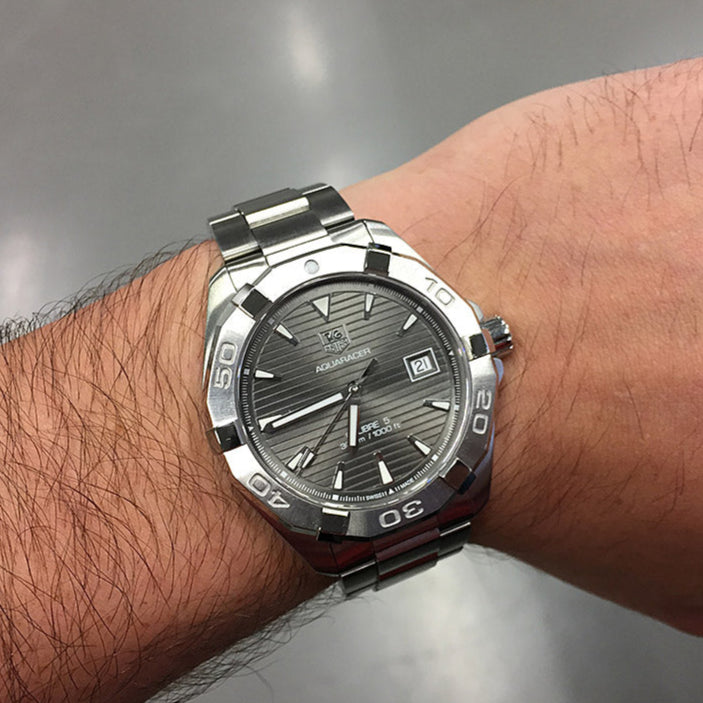  Shop Authentic Tag Heuer Aquaracer Automatic Anthracite Grey Dial Silver Steel Strap Watch for Men - WAY2113.BA0928 - Luxxuri