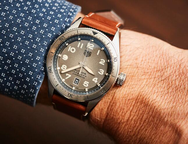  Shop Authentic Tag Heuer Autavia Isograph Grey Dial Calfskin Brown Leather Strap Watch for Men - WBE5111.FC8267 - Luxxuri