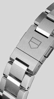  Shop Authentic Tag Heuer Autavia Automatic Grey Dial Silver Steel Strap Watch for Men - WBE5114.EB0173 - Luxxuri