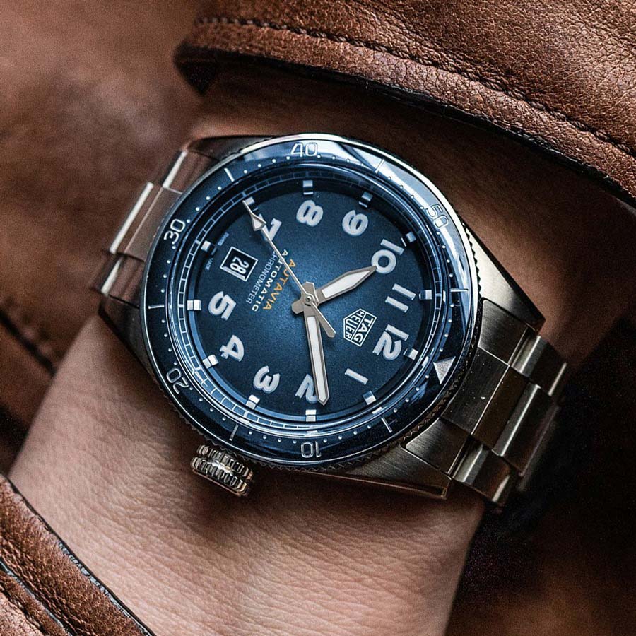  Shop Authentic Tag Heuer Autavia Automatic Blue Dial Silver Steel Strap Watch for Men - WBE5116.EB0173 - Luxxuri