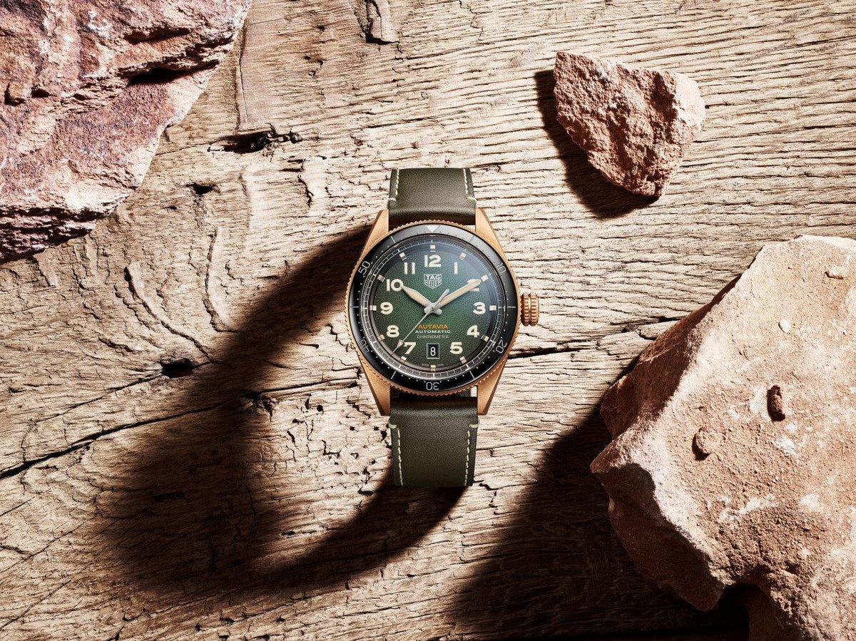  Shop Authentic Tag Heuer Autavia Calibre 5 Automatic Olive Green Dial Green Leather Strap Watch for Men - WBE5190.FC8268 - Luxxuri