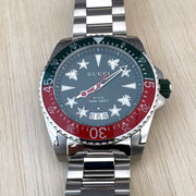  Shop Authentic Gucci Dive Quartz Green Dial Silver Steel Strap Watch For Men - YA136222 - Luxxuri