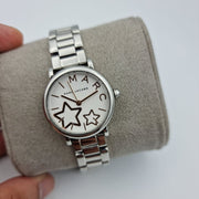  Shop Authentic Marc Jacobs Classic White Dial Silver Steel Strap Watch for Women - MJ3591 - Luxxuri