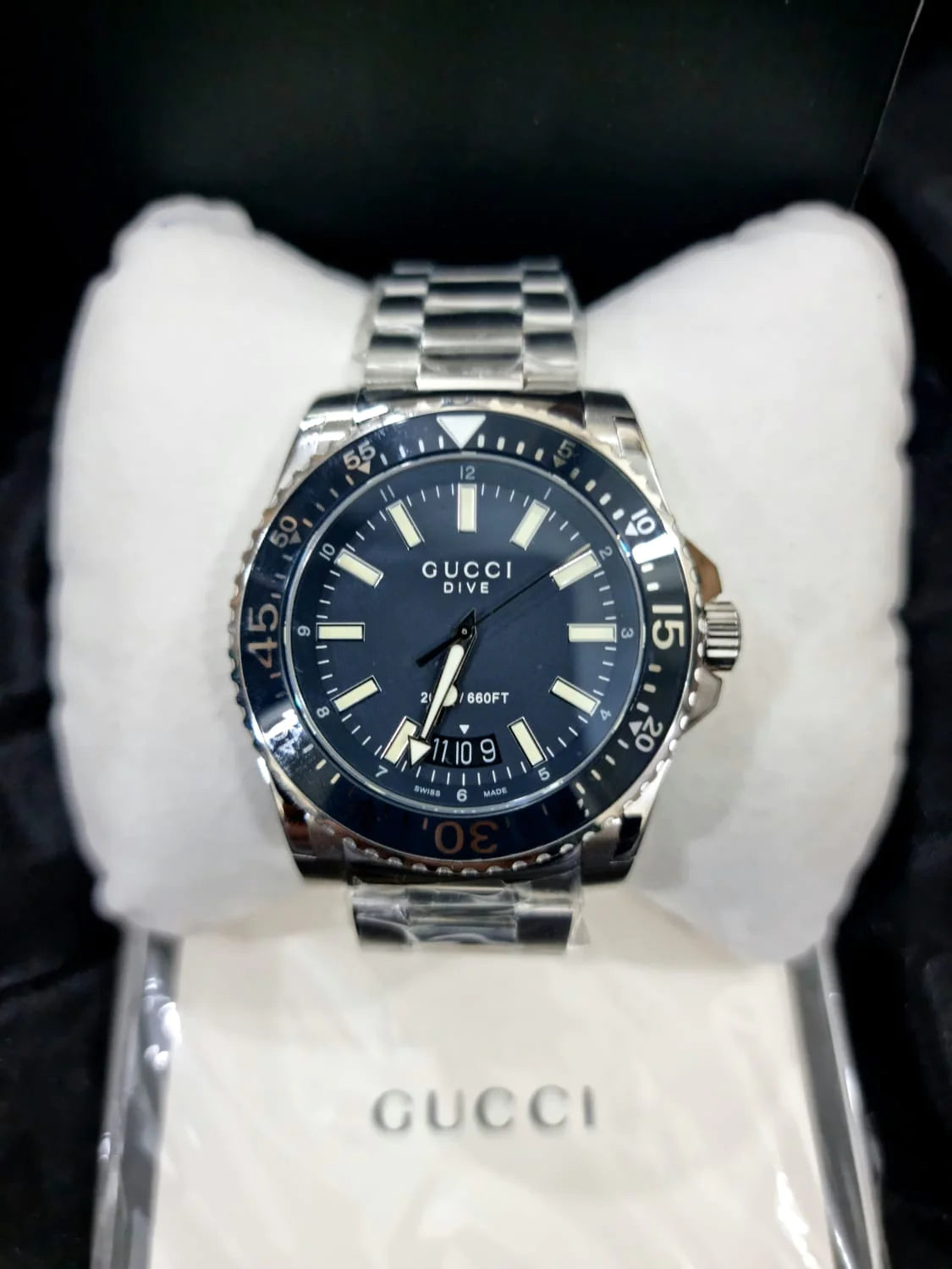  Shop Authentic Gucci Dive Quartz Blue Dial Silver Steel Strap Watch For Men - YA136311 - Luxxuri