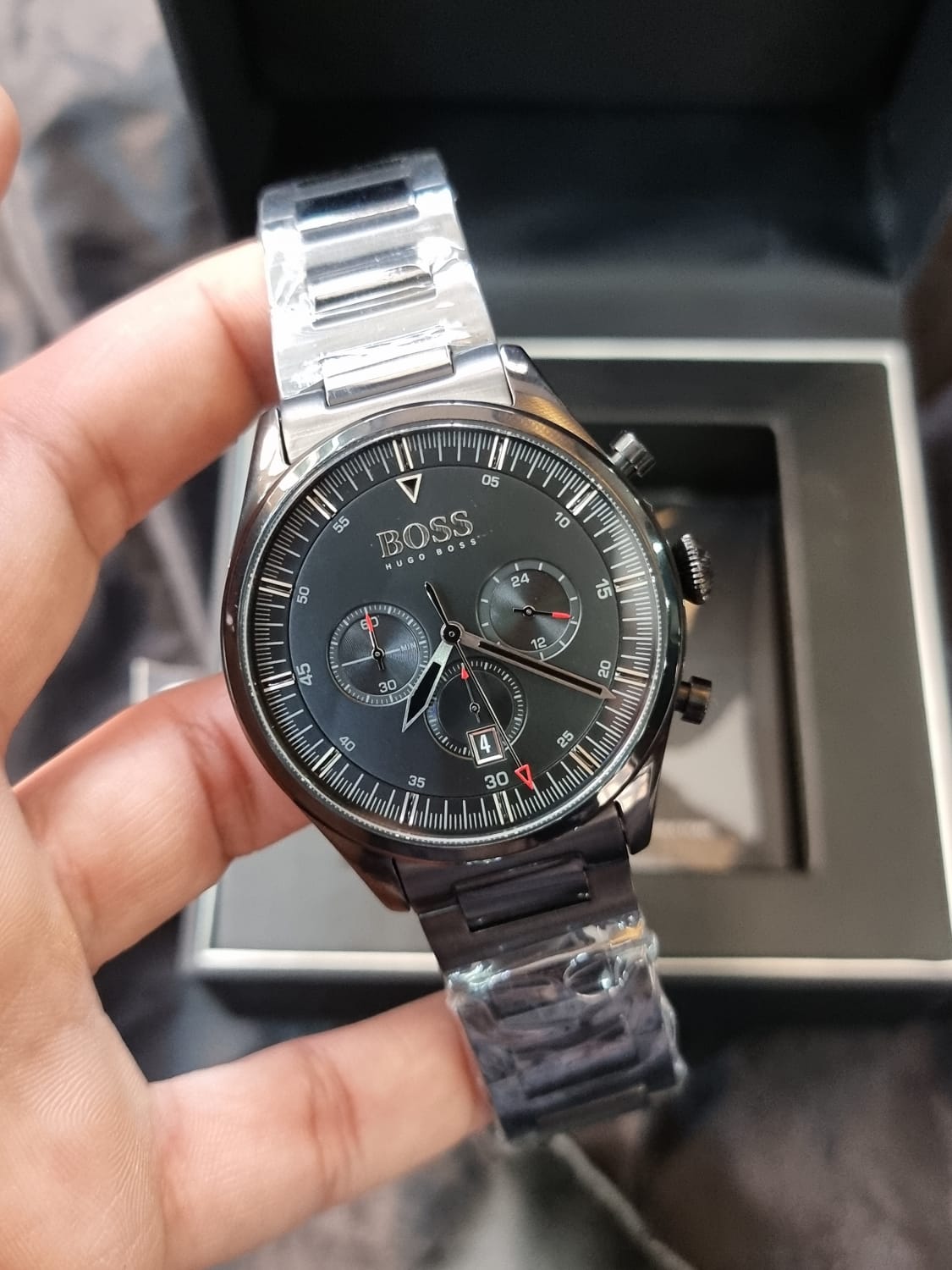  Shop Authentic Hugo Boss Skymaster Chronograph Black Dial Black Steel Strap Watch for Men - 1513785 - Luxxuri