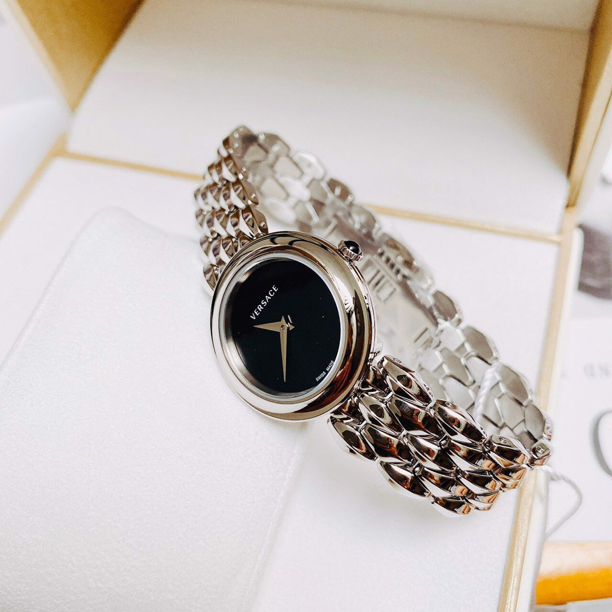  Shop Authentic Versace V-Flare Quartz Black Dial Silver Steel Strap Watch for Women - VEBN00618 - Luxxuri
