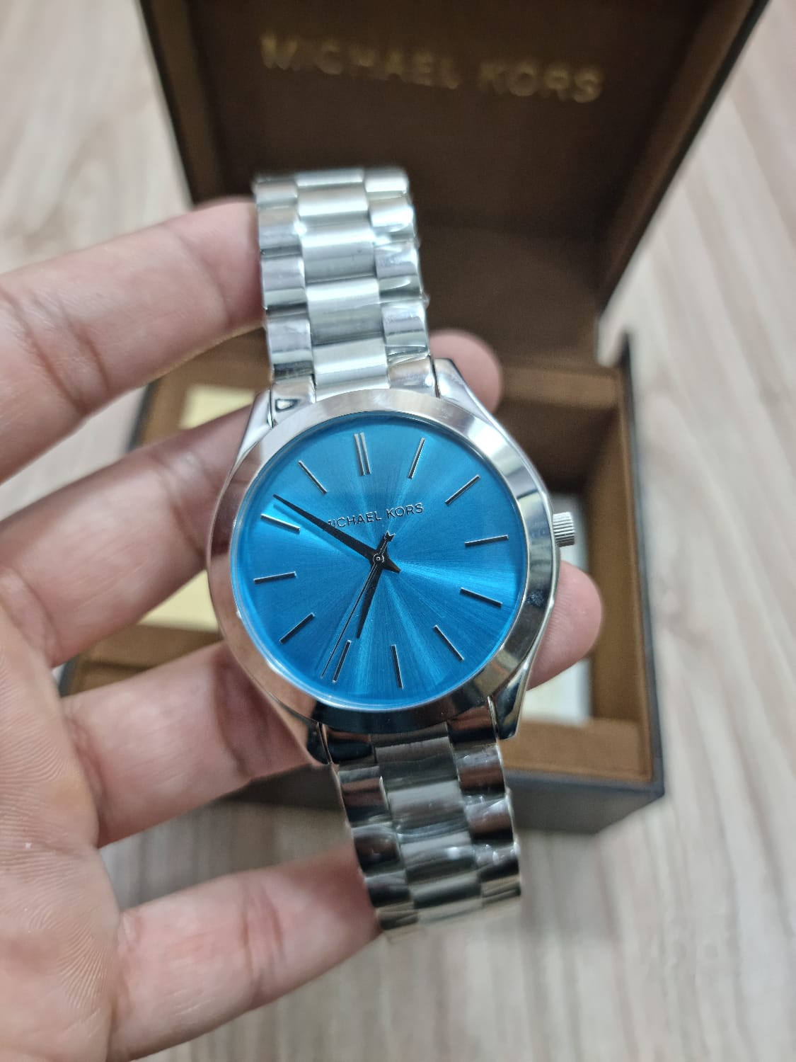  Shop Authentic Michael Kors Runway Blue Dial Silver Steel Strap Watch for Women - MK3292 - Luxxuri
