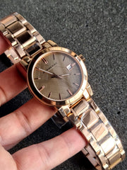  Shop Authentic Burberry The City Light Brown Dial Rose Gold Steel Strap Watch for Women - BU9005 - Luxxuri