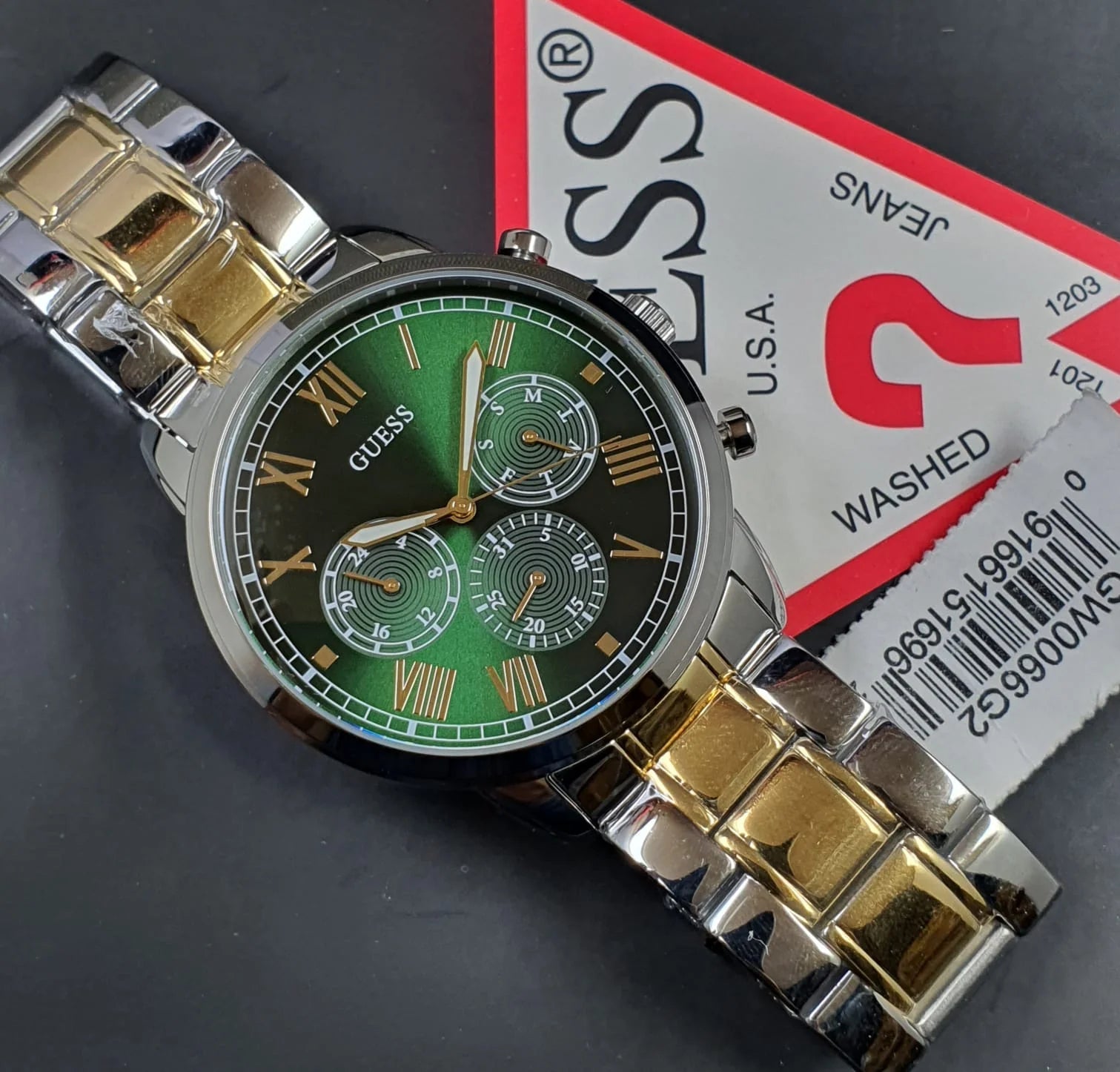  Shop Authentic Guess Hendrix Green Dial Two Tone Steel Strap Watch For Men - GW0066G2 - Luxxuri
