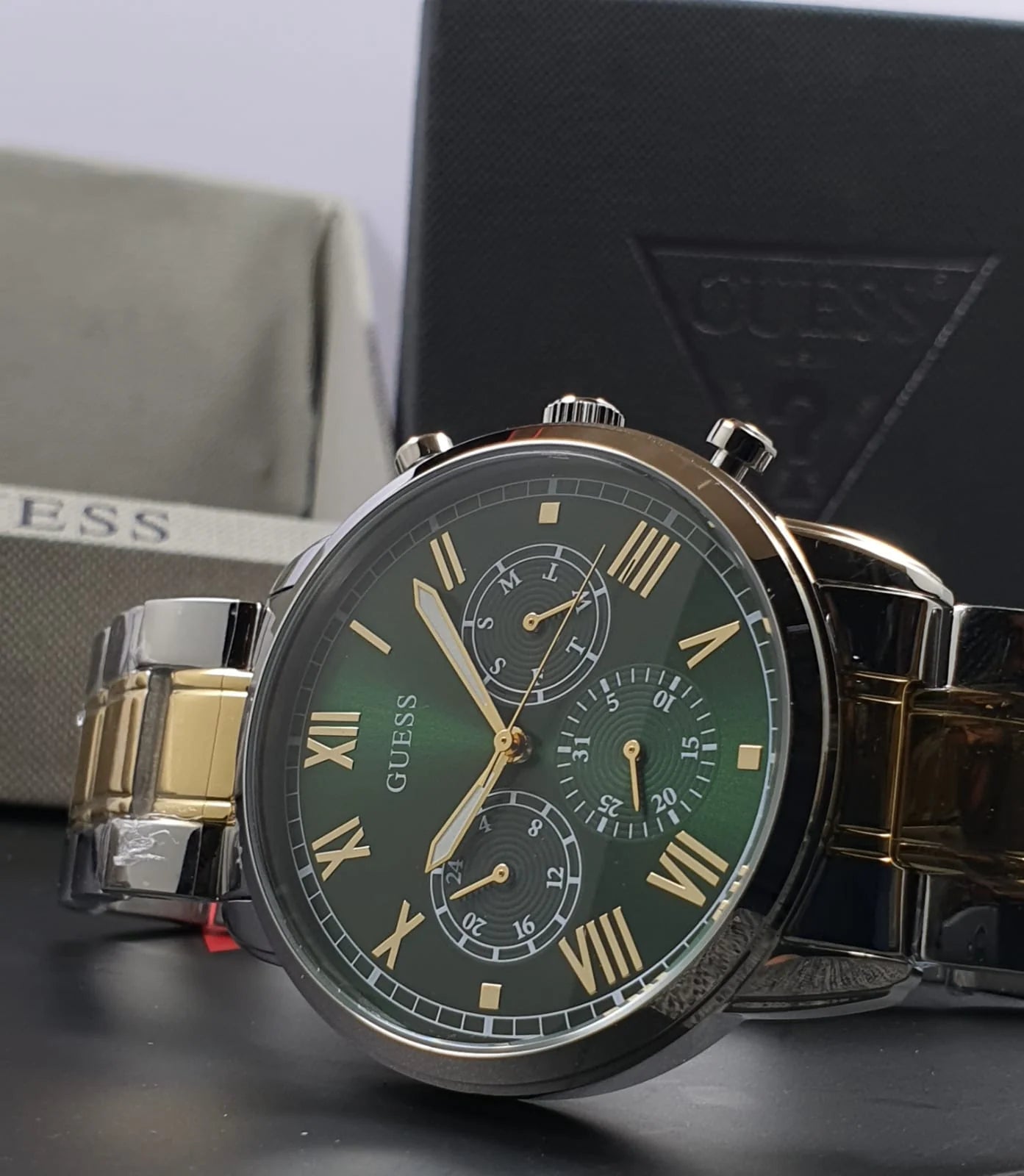  Shop Authentic Guess Hendrix Green Dial Two Tone Steel Strap Watch For Men - GW0066G2 - Luxxuri