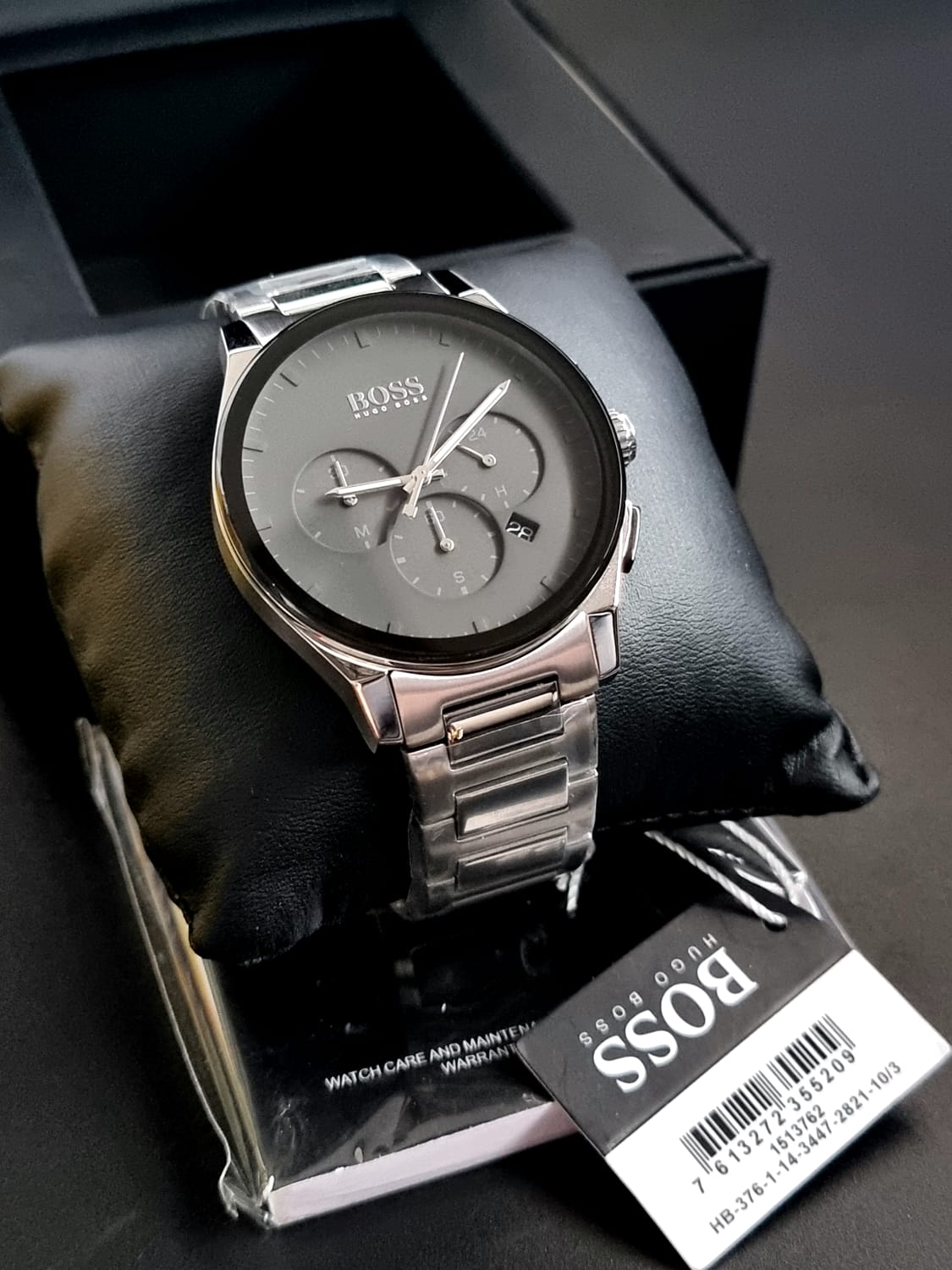  Shop Authentic Hugo Boss Classic Grey Dial Grey Steel Strap Watch for Men - 1513364 - Luxxuri