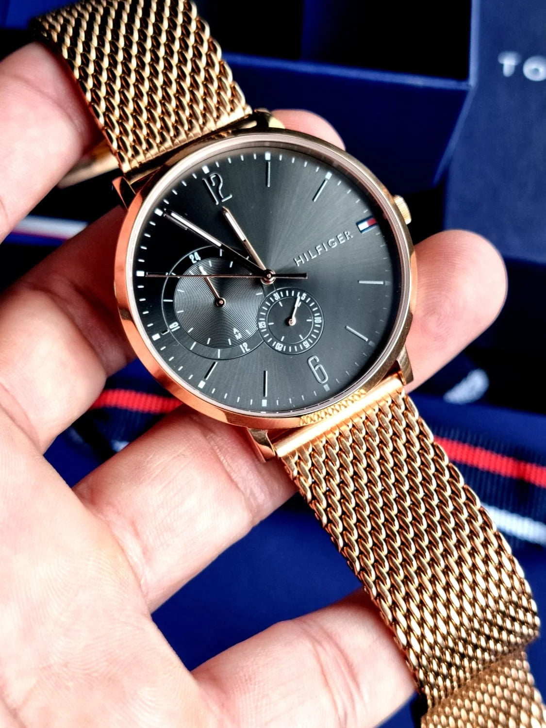 Shop Authentic Tommy Hilfiger Brooklyn Grey Dial Gold Mesh Bracelet Watch for Men - 1791506 - Luxxuri