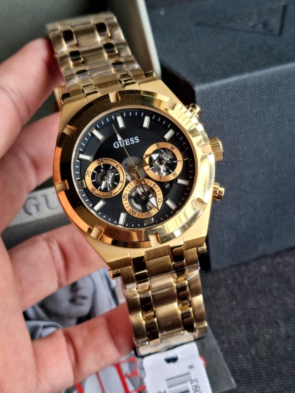  Shop Authentic Guess Continental Black Dial Gold Steel Strap Watch for Men - GW0260G2 - Luxxuri