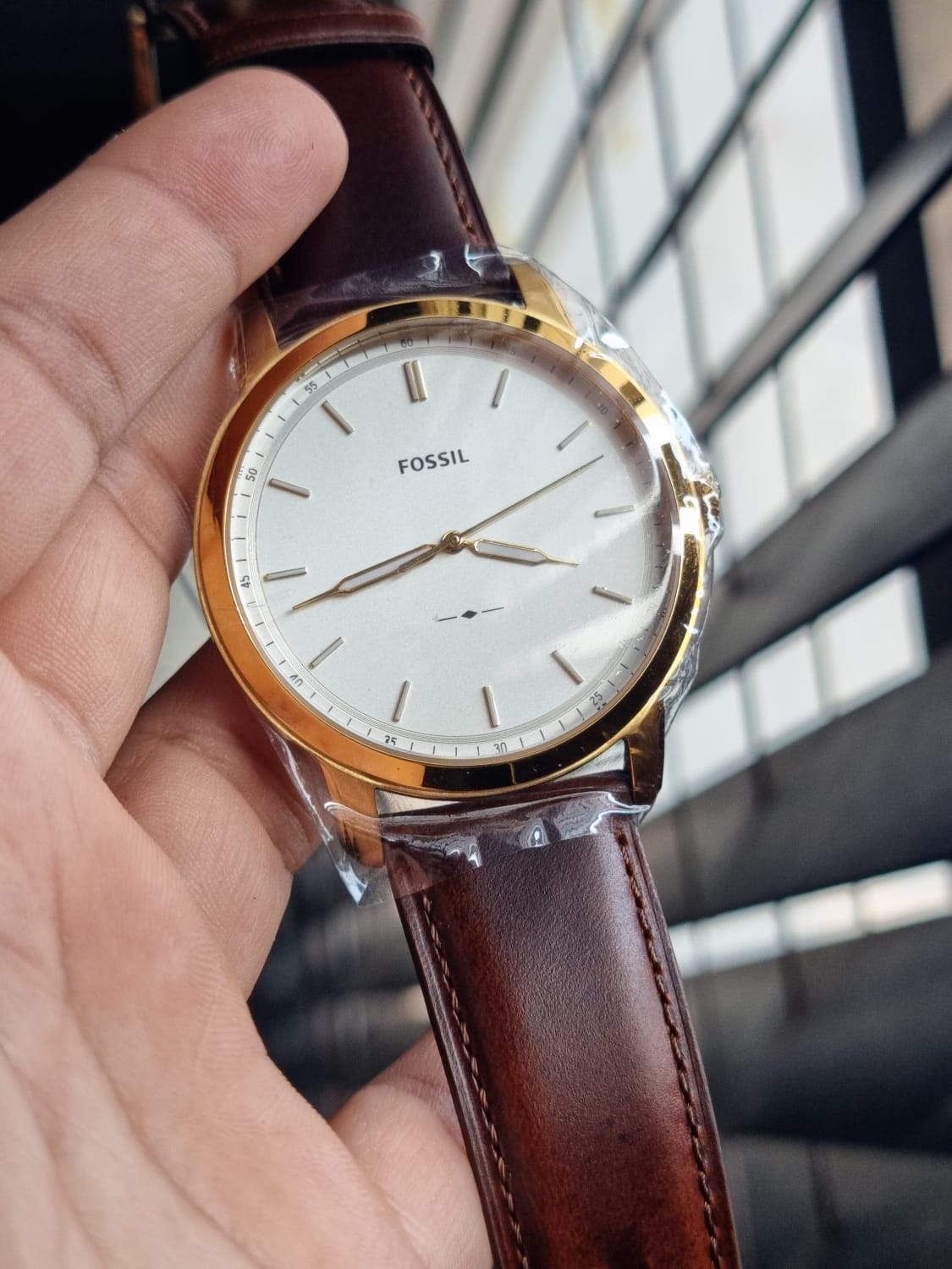  Shop Authentic Fossil The Minimalist White Dial Brown Leather Strap Watch for Men - FS5397 - Luxxuri