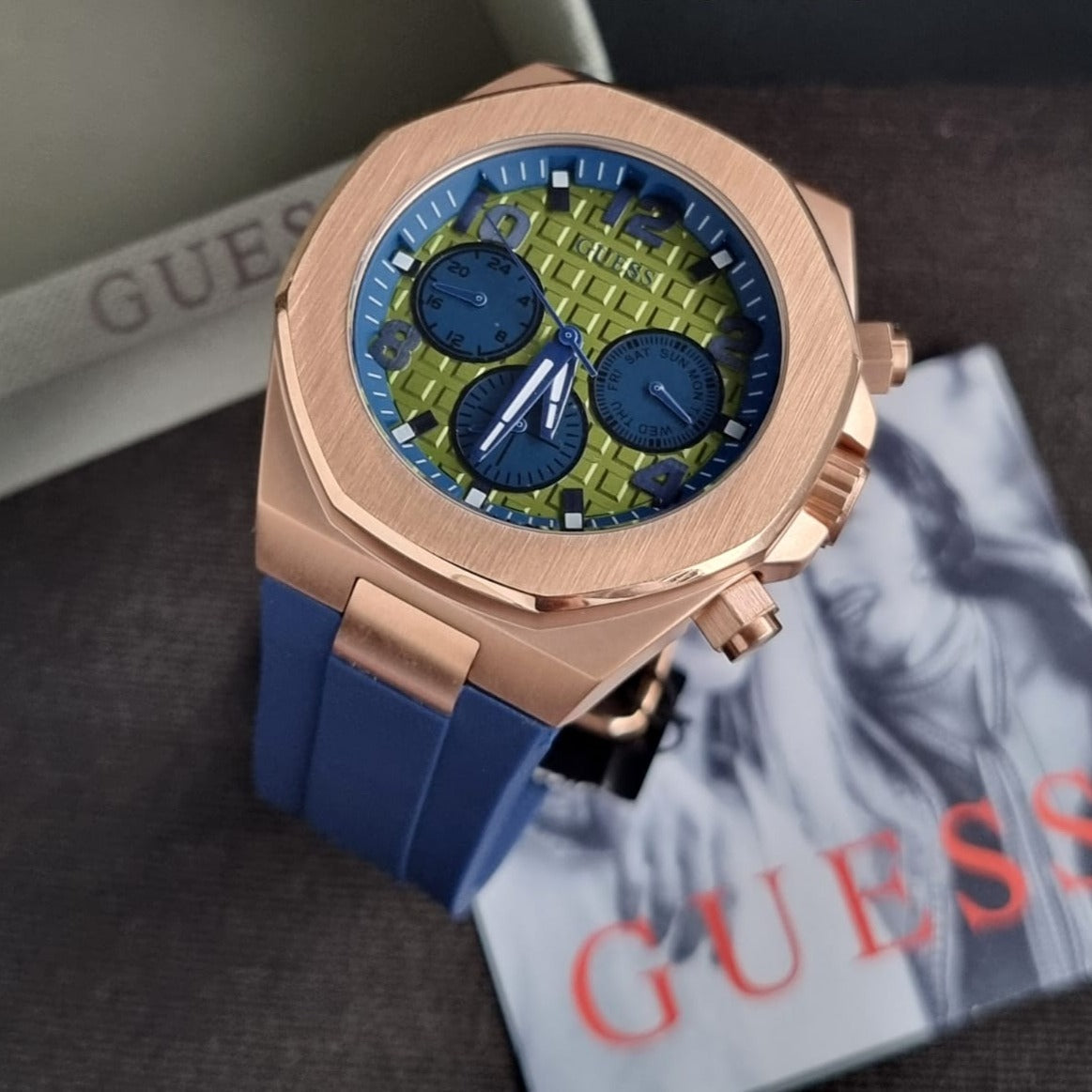  Shop Authentic Guess Empire Analog Quartz Lime Green Dial Blue Silicon Strap Watch for Men - GW0583G3 - Luxxuri