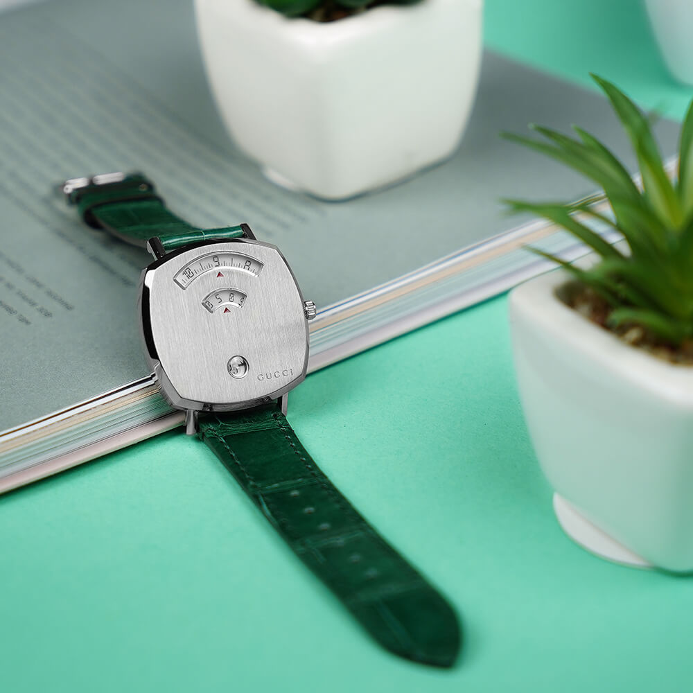  Shop Authentic Gucci Grip Quartz Silver Dial Green Leather Strap Watch For Women - YA157404 - Luxxuri
