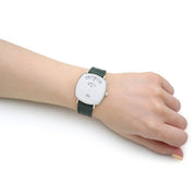  Shop Authentic Gucci Grip Quartz Silver Dial Green Leather Strap Unisex Watch - YA157406 - Luxxuri