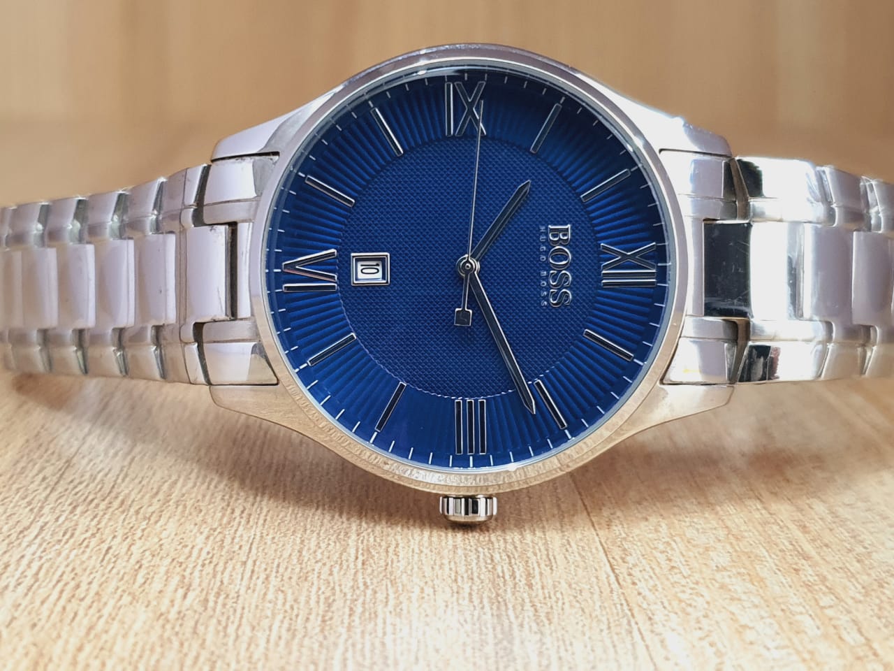  Shop Authentic Hugo Boss Governer Blue Dial Silver Steel Strap Watch for Men - 1513487 - Luxxuri