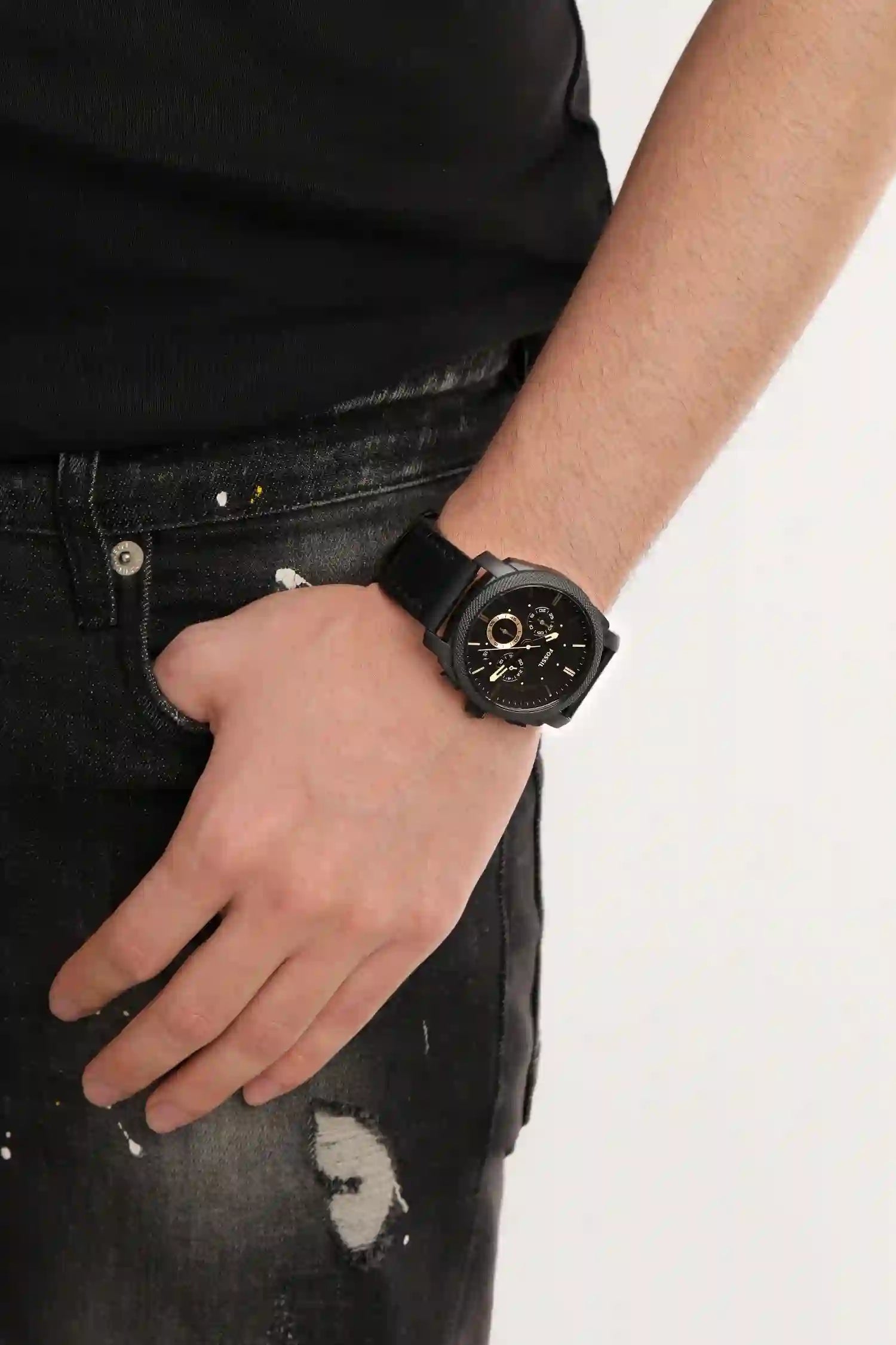  Shop Authentic Fossil Machine Chronograph Black Dial Black Leather Strap Watch for Men - FS5586 - Luxxuri