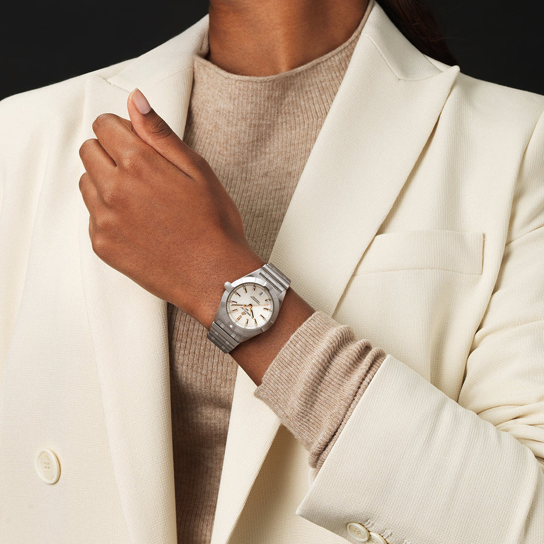  Shop Authentic Breitling Chronomat 32 Diamonds White Dial Silver Steel Strap Watch for Women - A77310101A3A1 - Luxxuri