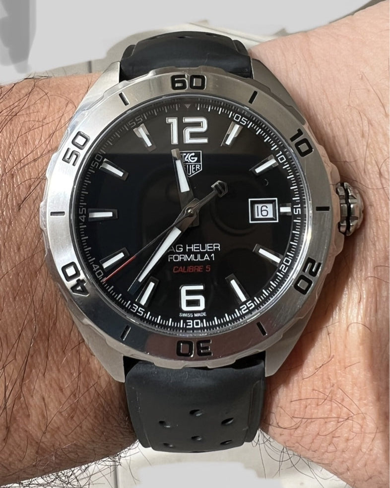  Shop Authentic Tag Heuer Formula 1 Automatic Black Dial Black Rubber Strap Watch for Men - WAZ2113.FT8023 - Luxxuri