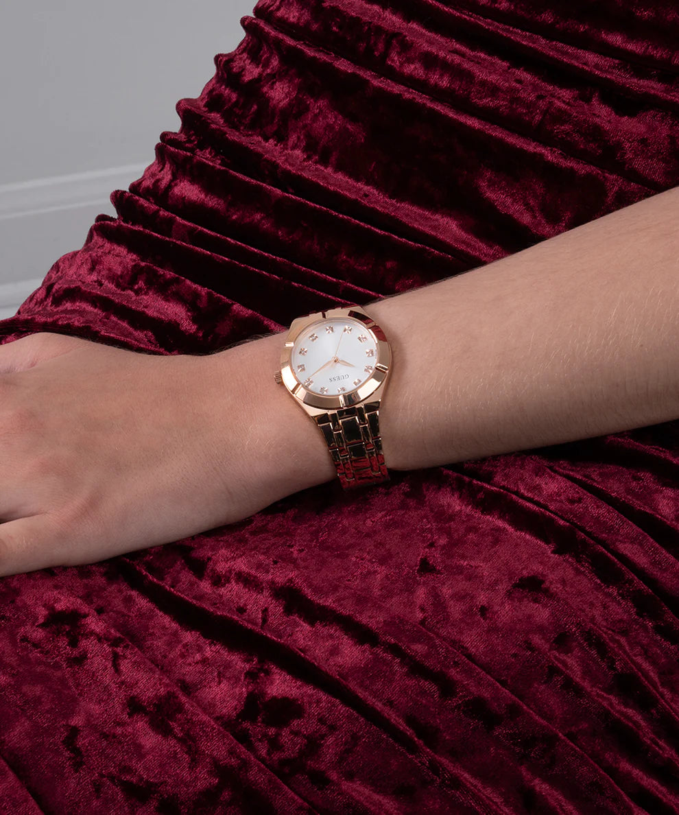  Shop Authentic Guess Crystalline Diamonds Silver Dial Rose Gold Steel Strap Watch for Women - GW0114L3 - Luxxuri