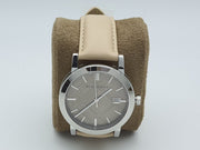  Shop Authentic Burberry The City Silver Dial Beige Leather Strap Unisex Watch - BU9010 - Luxxuri