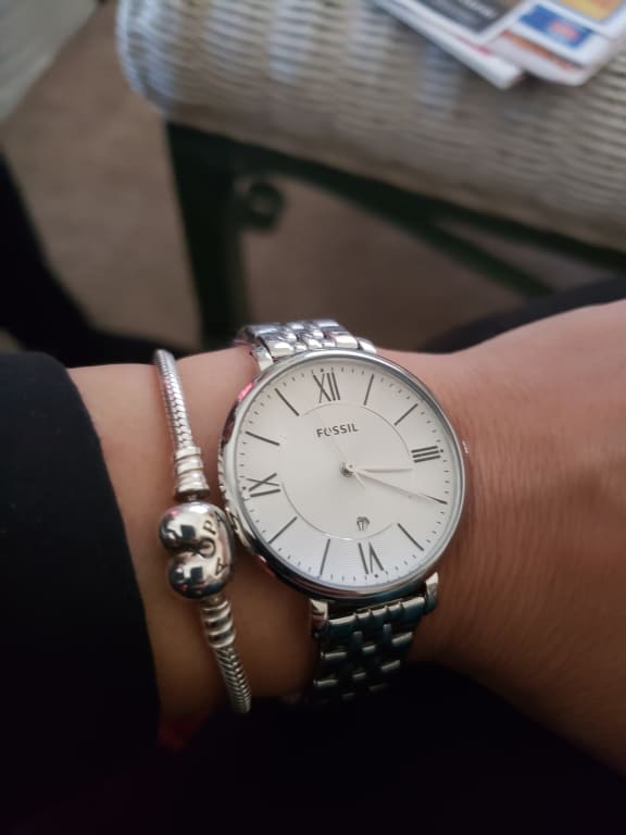  Shop Authentic Fossil Jacqueline White Dial Silver Steel Strap Watch for Women - ES3433 - Luxxuri