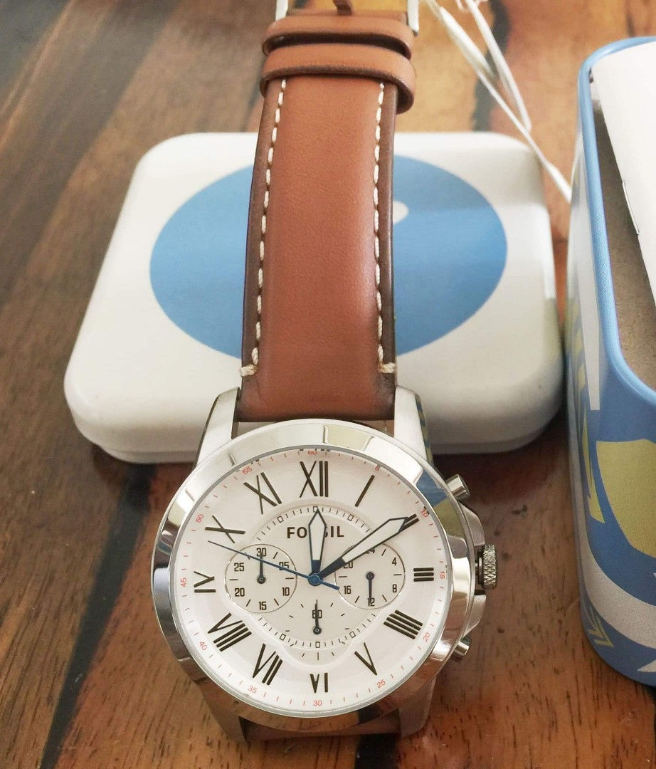  Shop Authentic Fossil Grant Chronograph White Dial Brown Leather Strap Watch for Men - FS5060 - Luxxuri