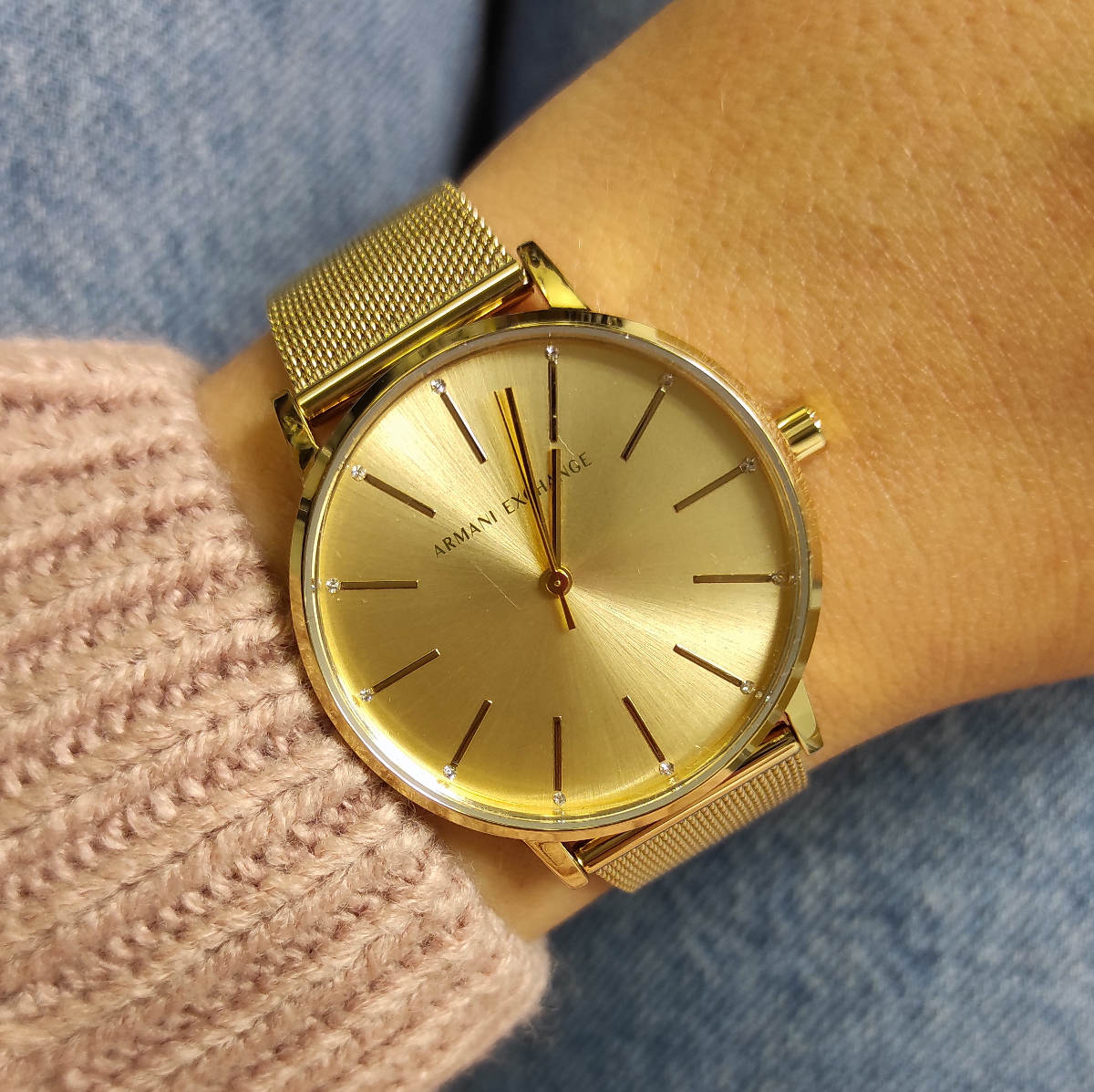  Shop Authentic Armani Exchange Lola Analog Gold Dial Gold Mesh Strap Watch For Women - AX5536 - Luxxuri