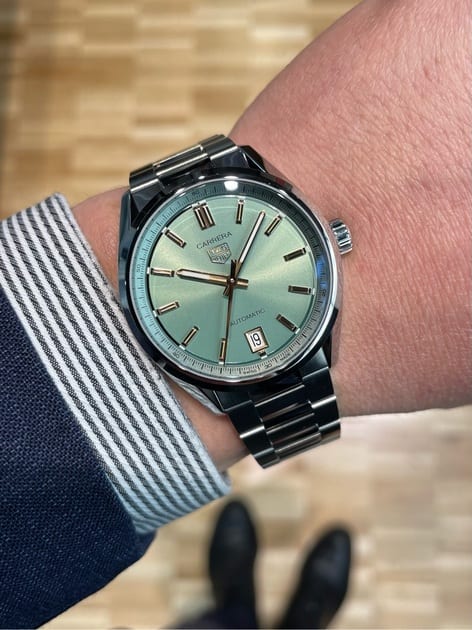  Shop Authentic Tag Heuer Carrera Date Automatic 18K Green Dial Silver Steel Strap Watch for Women - WBN2312.BA0001 - Luxxuri