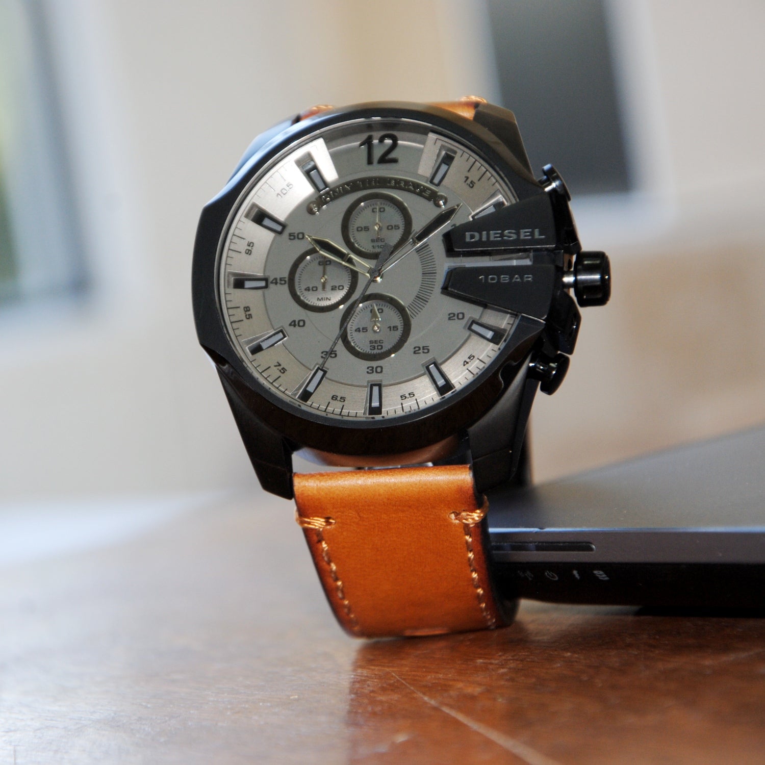  Shop Authentic Diesel Mega Chief Grey Dial Brown Leather Strap Watch For Men - DZ4463 - Luxxuri