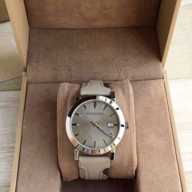  Shop Authentic Burberry The City Beige Dial Tan Leather Strap Watch for Women - BU9021 - Luxxuri