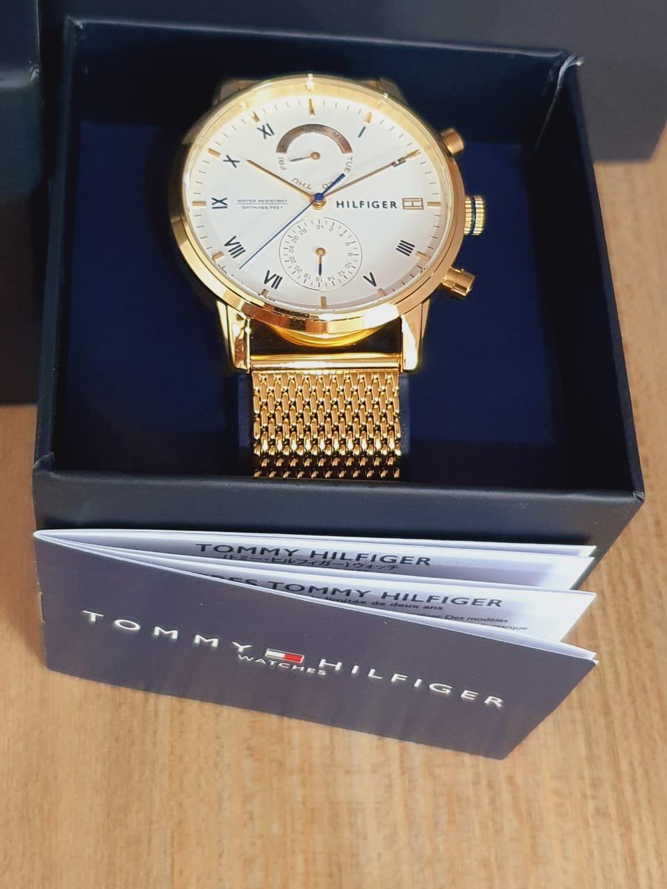  Shop Authentic Tommy Hilfiger Kane White Dial Gold Mesh Bracelet Watch for Men - 1710403 - Luxxuri