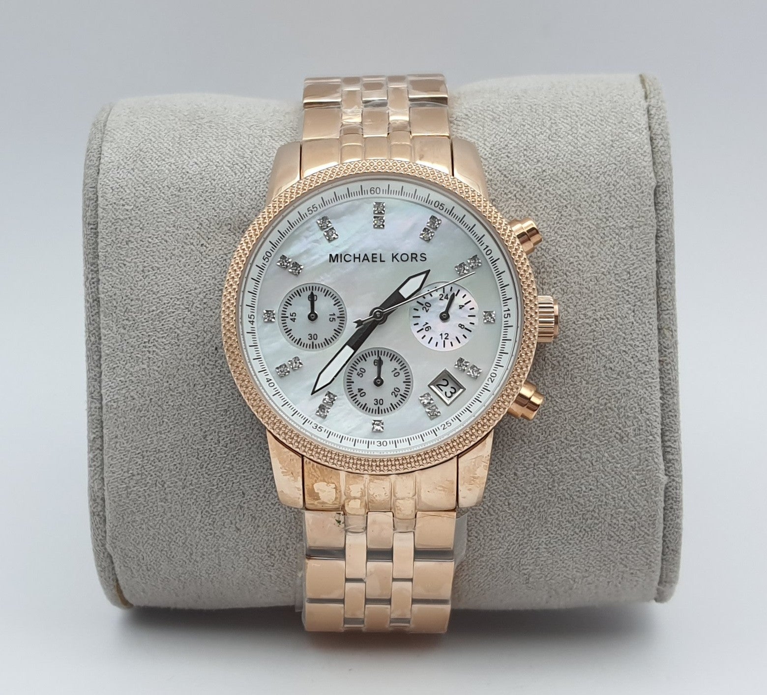  Shop Authentic Michael Kors Damen White Dial Rose Gold Steel Strap Watch for Women - MK5026 - Luxxuri