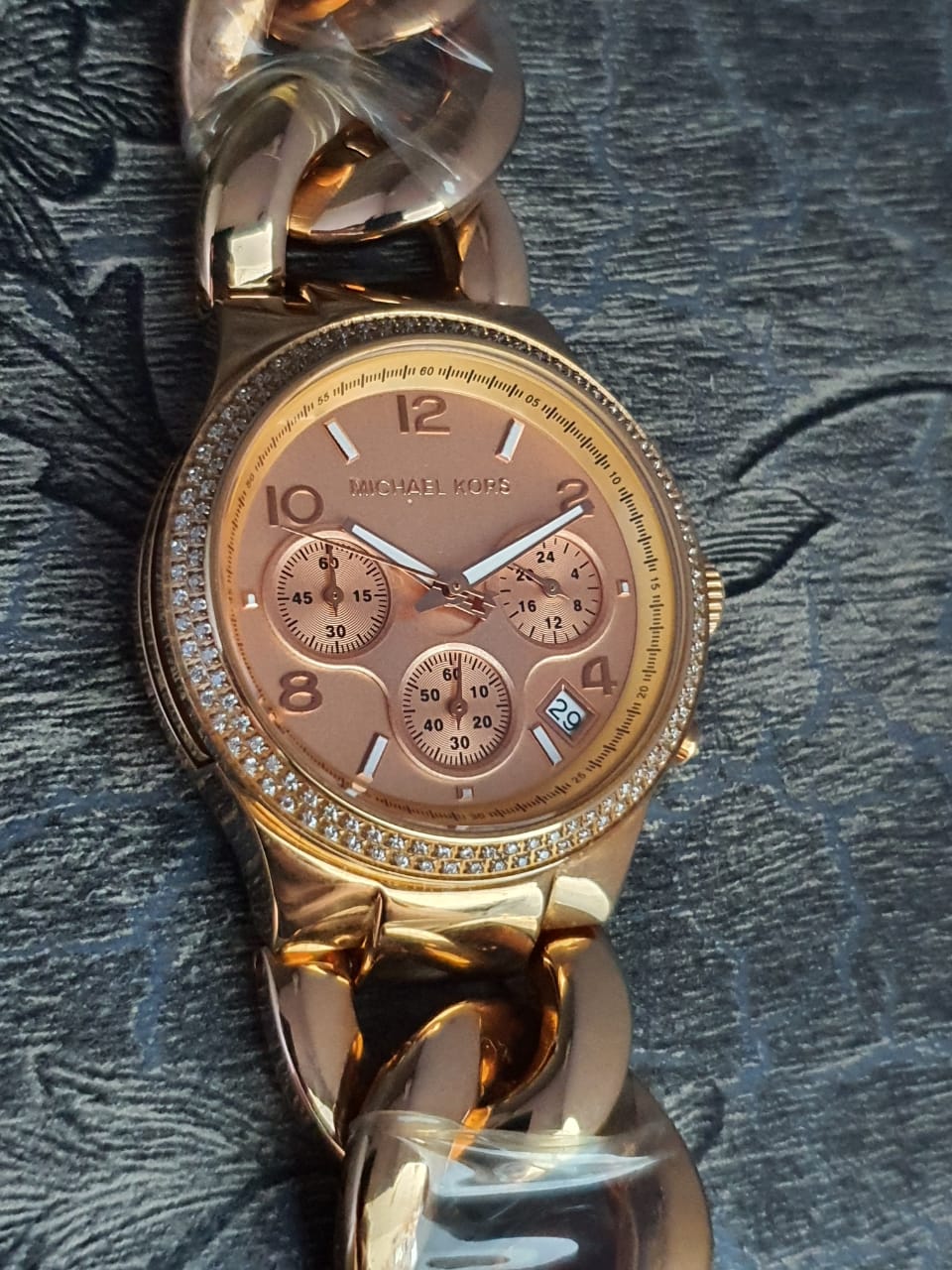  Shop Authentic Michael Kors Runway Rose Gold Dial Rose Gold Steel Strap Watch for Women - MK3247 - Luxxuri