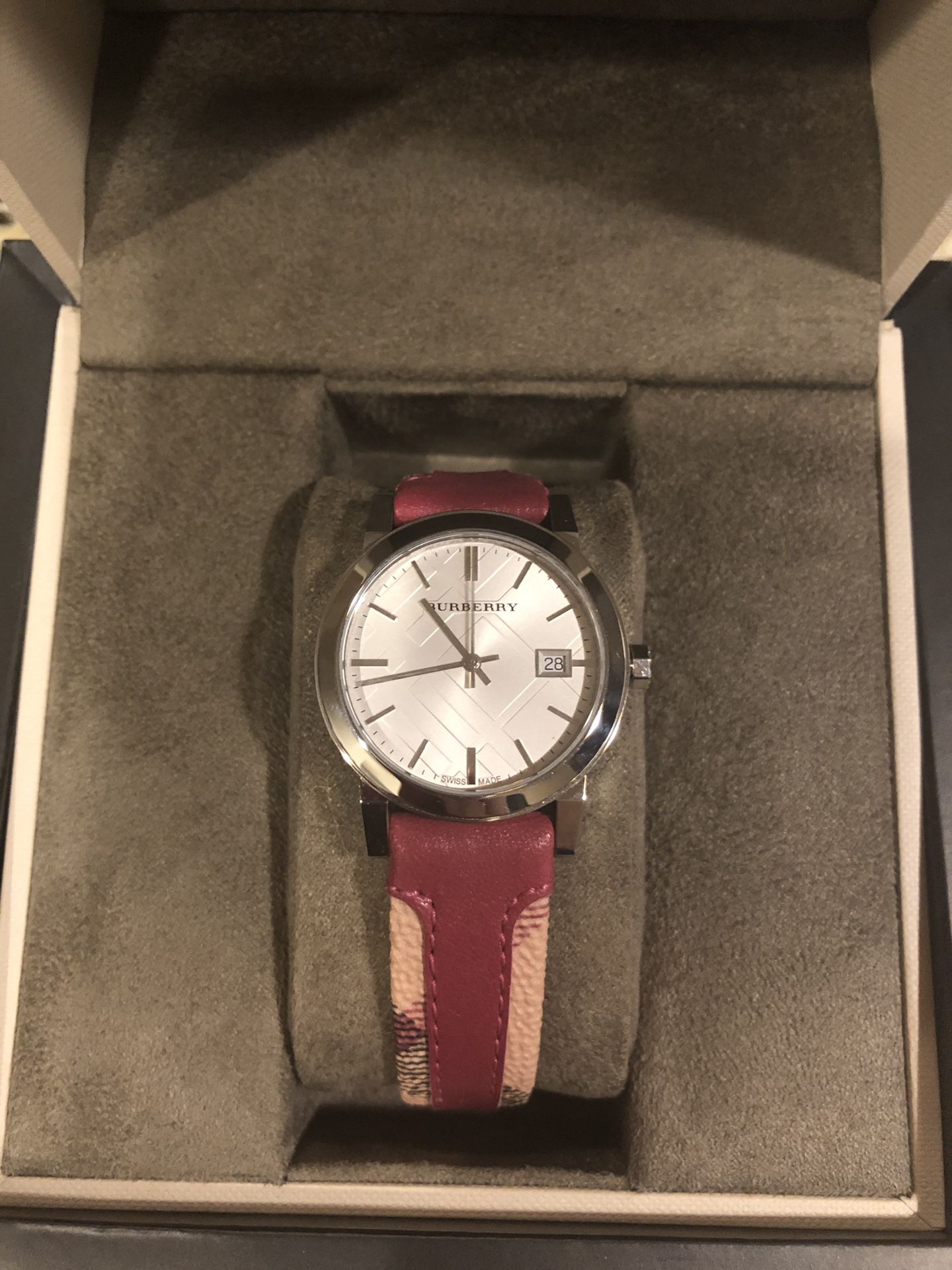  Shop Authentic Burberry The City White Dial Haymarket Pink Leather Strap Watch for Women - BU9149 - Luxxuri