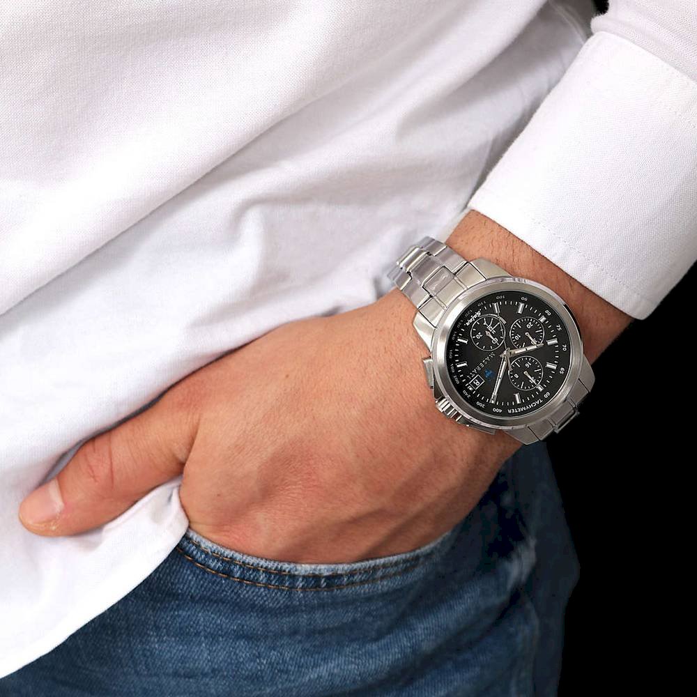  Shop Authentic Maserati Successo Solar Edition Black Dial Silver Steel Strap Watch For Men - R8873645003 - Luxxuri