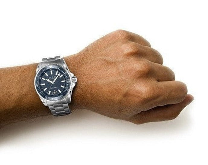  Shop Authentic Gucci Dive Analog Blue Dial Silver Steel Strap Watch For Men - YA136203 - Luxxuri