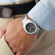  Shop Authentic Gucci GG2570 Quartz Black Dial Silver Steel Strap Watch For Men - YA142301 - Luxxuri