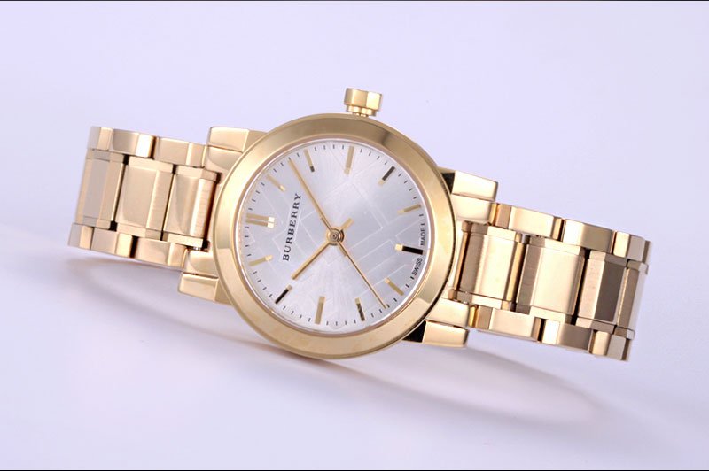  Shop Authentic Burberry Heritage White Dial Gold Steel Strap Watch for Women - BU9203 - Luxxuri