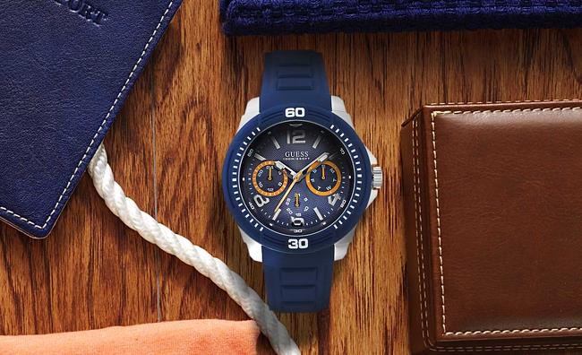  Shop Authentic Guess Trade Blue Dial Blue Silicone Strap Watch for Men - W0967G2 - Luxxuri